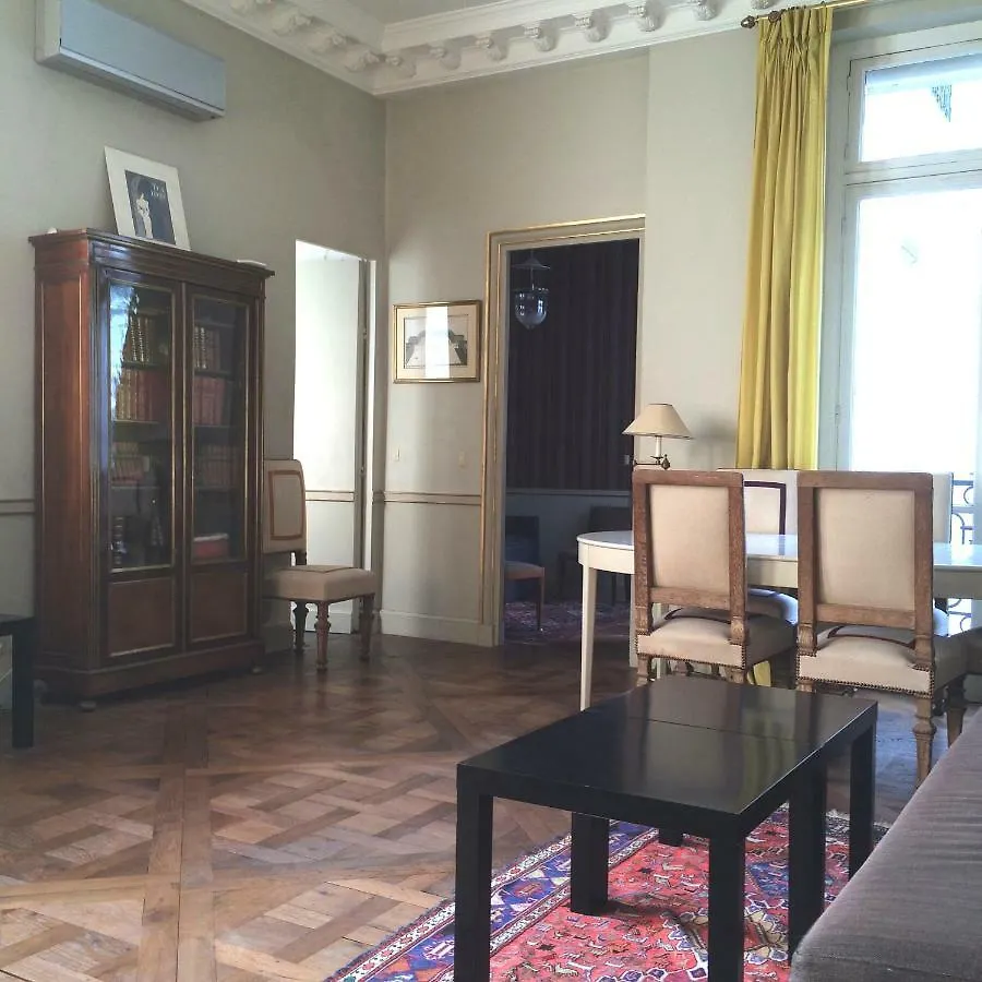 Louvre Vendome With Air Conditionning